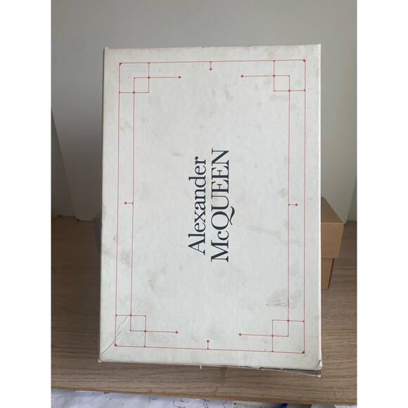 RARE Alexander McQueen Molly Kids Wht/ Paris Blue Leather Sneaker - SZ 28/ 11 C - Picture 14 of 15